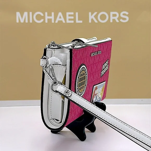 Michael Kors Jet Set Travel Large Embellished Signature Logo Wristlet
Dragonfrui - Picture 6 of 16